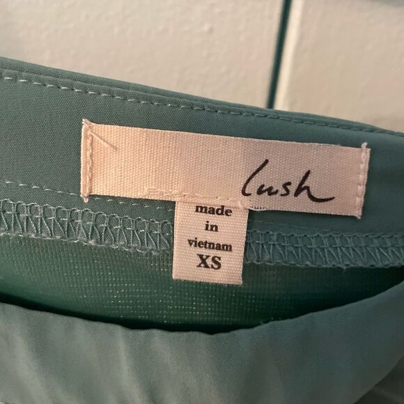 Sage Green Dress with Pockets - Picture 2 of 2